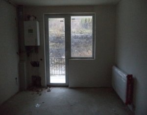 Lakás 2 szobák eladó on Floresti