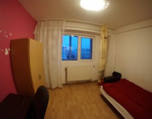 Lakás 4 szobák eladó on Cluj-napoca, Zóna Manastur