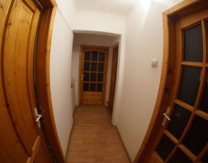 Lakás 4 szobák eladó on Cluj-napoca, Zóna Manastur