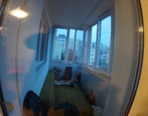 Lakás 4 szobák eladó on Cluj-napoca, Zóna Manastur