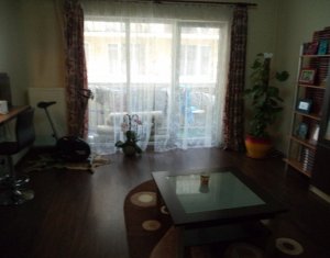 Lakás 2 szobák eladó on Floresti