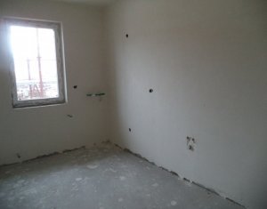 Lakás 3 szobák eladó on Floresti