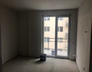 Lakás 3 szobák eladó on Floresti