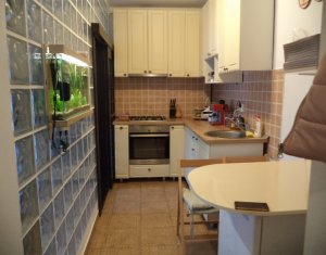 Lakás 2 szobák eladó on Floresti