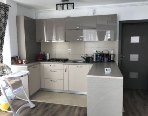 Lakás 3 szobák eladó on Floresti