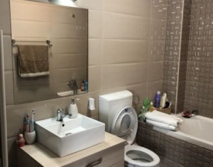 Lakás 3 szobák eladó on Floresti