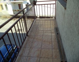 Lakás 3 szobák eladó on Floresti