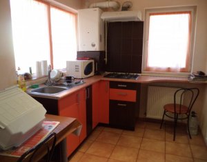 Lakás 3 szobák eladó on Floresti