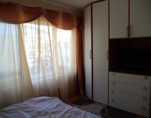 Lakás 3 szobák eladó on Floresti