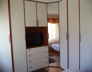 Lakás 3 szobák eladó on Floresti