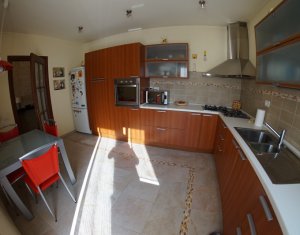 Ház 6 szobák eladó on Cluj-napoca, Zóna Andrei Muresanu