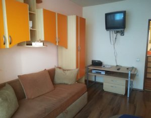 Lakás 3 szobák eladó on Floresti