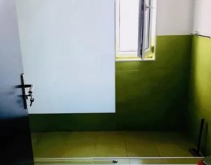 Lakás 2 szobák eladó on Floresti