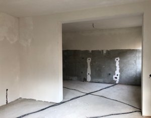 Ház 4 szobák eladó on Floresti