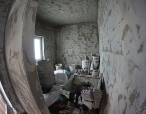 Ház 5 szobák eladó on Sannicoara