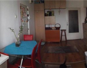 Lakás 3 szobák eladó on Cluj-napoca, Zóna Manastur