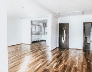 Ház 3 szobák eladó on Campenesti