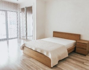 Ház 3 szobák eladó on Campenesti