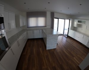 Ház 3 szobák eladó on Campenesti