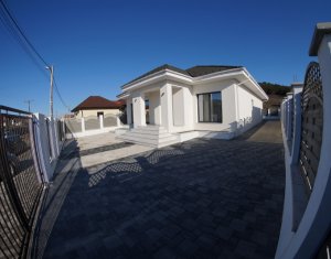 Ház 3 szobák eladó on Campenesti