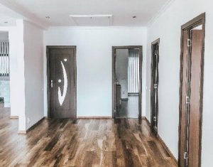 Ház 3 szobák eladó on Campenesti