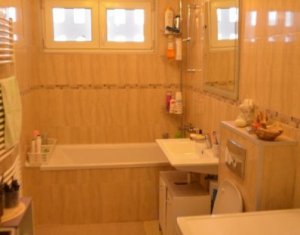 Lakás 4 szobák eladó on Cluj-napoca, Zóna Manastur