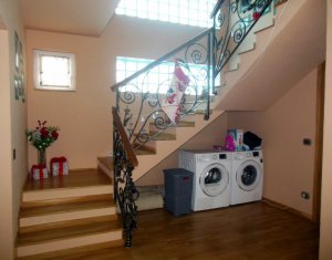 Ház 4 szobák eladó on Floresti