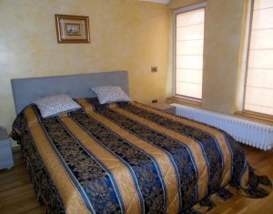 Ház 4 szobák eladó on Floresti