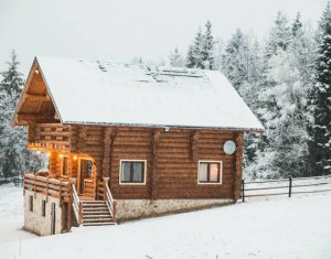 Nyaralók eladó on Calatele