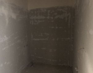 Lakás 3 szobák eladó on Floresti