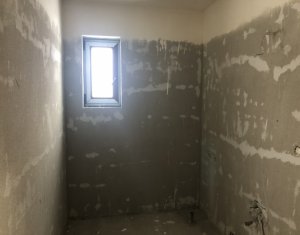 Lakás 3 szobák eladó on Floresti