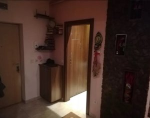 Lakás 2 szobák eladó on Floresti