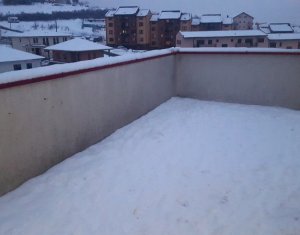 Lakás 4 szobák eladó on Floresti