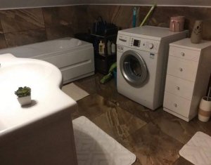 Lakás 3 szobák eladó on Floresti