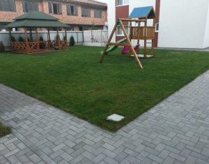 Lakás 3 szobák eladó on Floresti