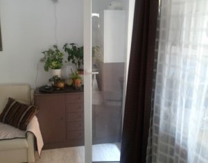 Lakás 3 szobák eladó on Floresti