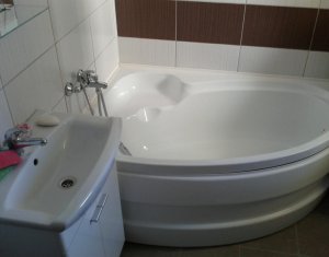 Lakás 3 szobák eladó on Floresti