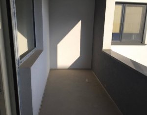 Lakás 3 szobák eladó on Floresti