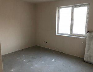 Lakás 3 szobák eladó on Floresti