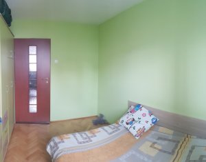 Lakás 4 szobák eladó on Cluj-napoca, Zóna Manastur