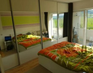 Lakás 3 szobák eladó on Floresti