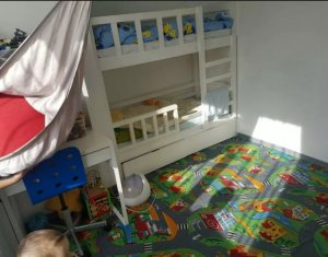 Lakás 3 szobák eladó on Floresti