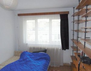 Lakás 4 szobák eladó on Cluj-napoca, Zóna Manastur