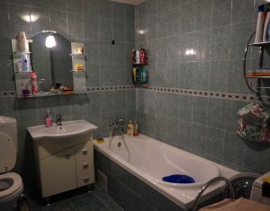 Lakás 2 szobák eladó on Floresti