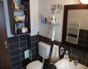 Lakás 2 szobák eladó on Floresti