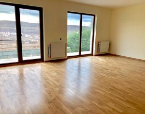 Ház 5 szobák kiadó on Cluj-napoca, Zóna Europa