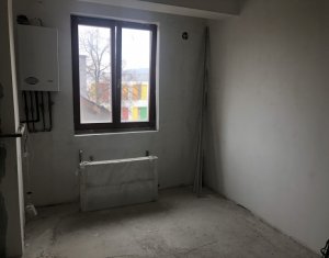 Lakás 3 szobák eladó on Floresti