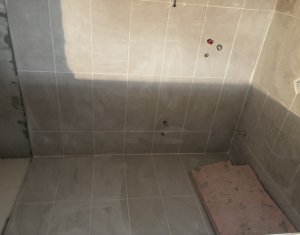 Lakás 3 szobák eladó on Floresti