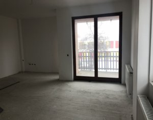 Lakás 3 szobák eladó on Floresti