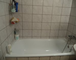 Lakás 2 szobák eladó on Floresti